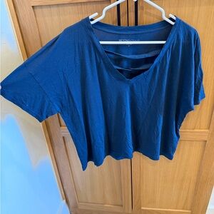 Beyond Yoga Women's Blue V-Neck Top